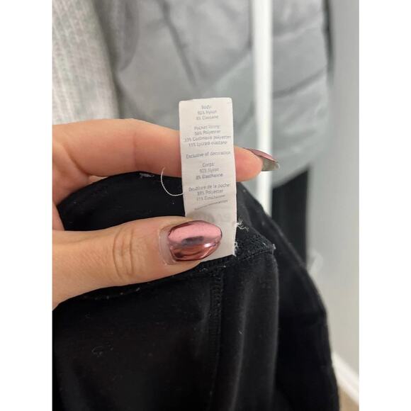 Ivivva by Lululemon Black Joggers Stretch Athletic Pants Size 12 Girl’s Young - Picture 4 of 7